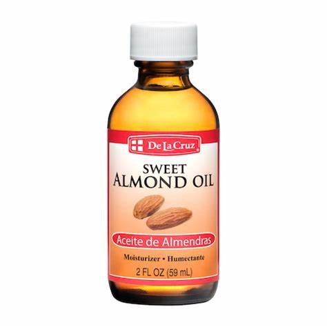 De La Cruz Aceite De Almendras (Sweet Almond Oil) 2oz